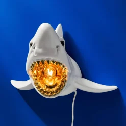 Applique murale requin Sharky Shark, or blanc