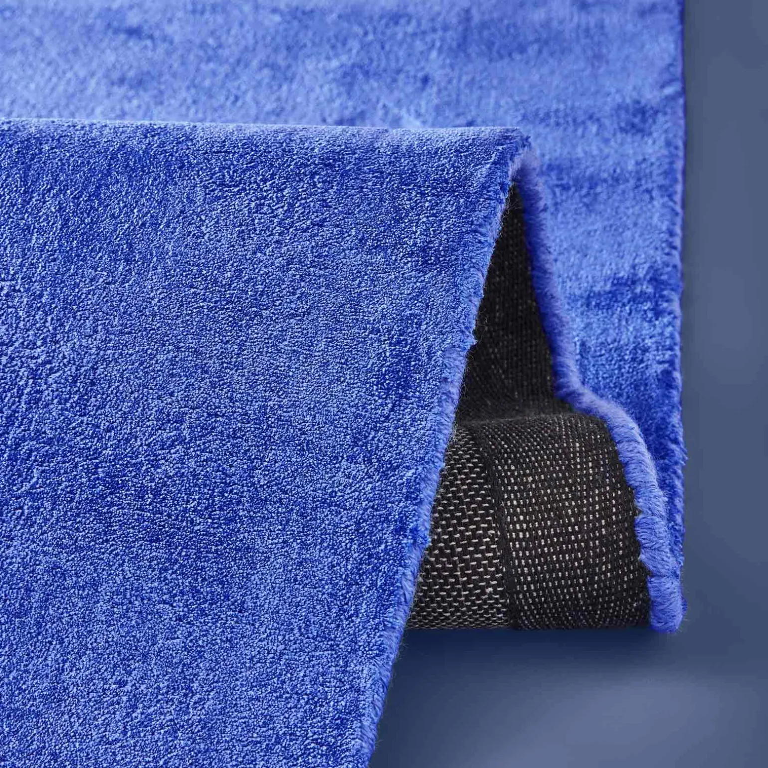 Tapis Velvet Touch, bleu